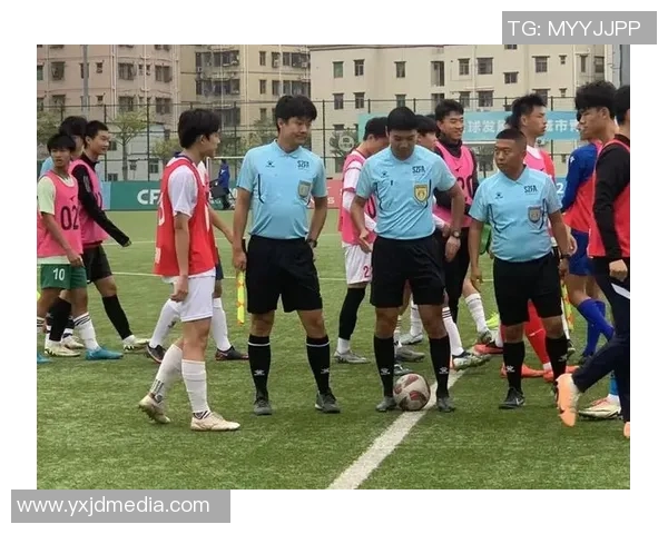 中国17号足球球星：从青训到国家队的成长之路与未来展望